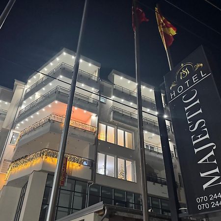 Hotel Majestic ستروغا المظهر الخارجي الصورة