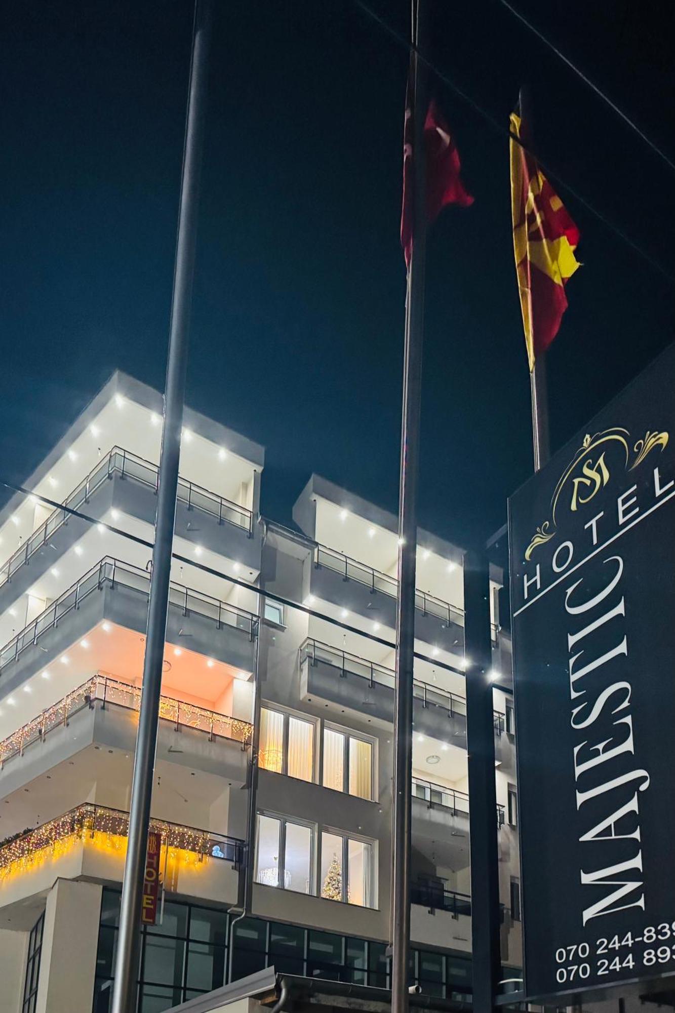 Hotel Majestic ستروغا المظهر الخارجي الصورة
