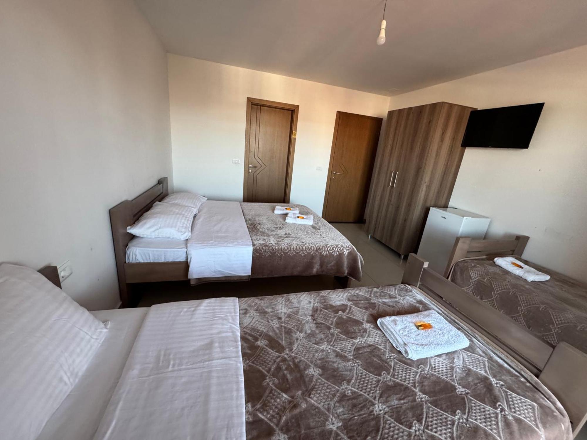 Hotel Majestic ستروغا المظهر الخارجي الصورة
